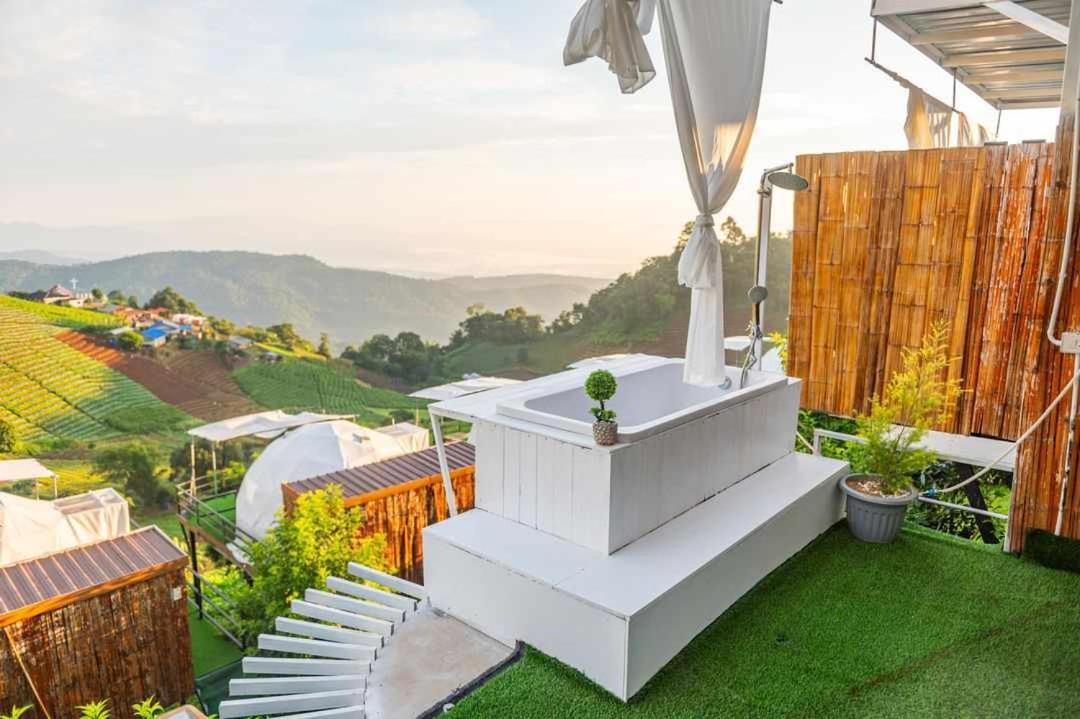 ภูวิมาน ม่อนแจ่ม Hotel Mon Jam Exterior photo