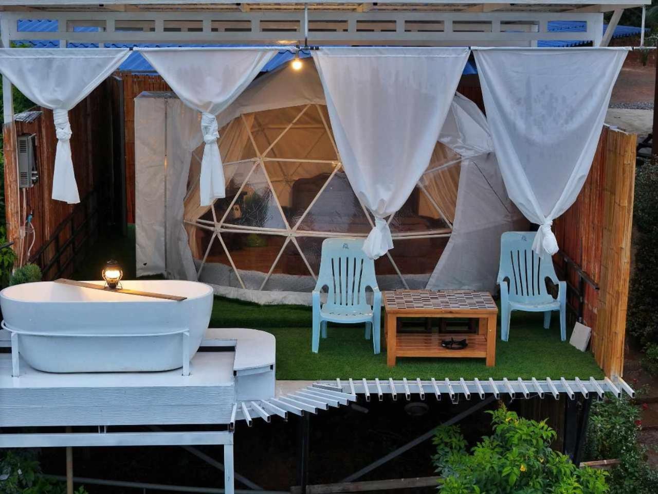 ภูวิมาน ม่อนแจ่ม Hotel Mon Jam Exterior photo